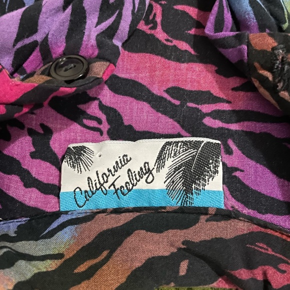 Retro Tiger Print Button-Up Shirt - Picture 2 of 8